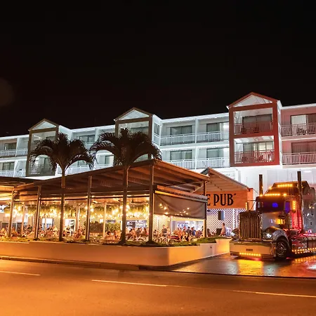 Airlie Beach Hotel-2