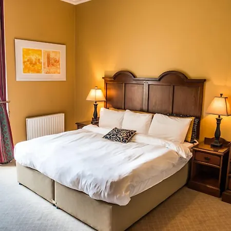 Waterloo Town House & Suites-3