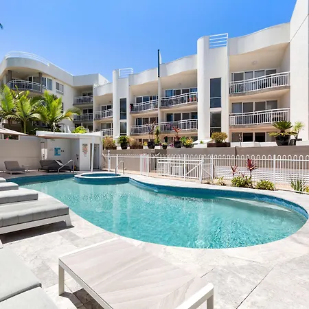 Kirra Palms Holiday Apartments-3
