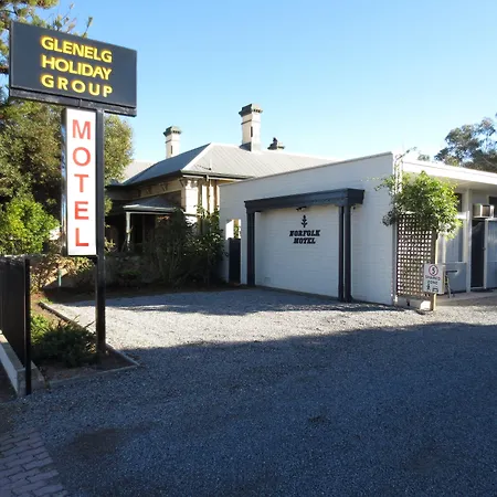 Norfolk Motor Inn-3