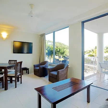 At Whitsunday Vista Holiday Apartments-2