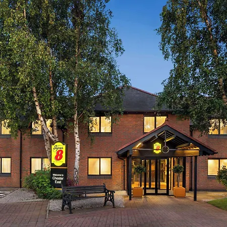 Super 8 By Wyndham Chester East-2
