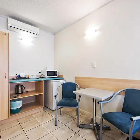 Welcome Inn 277-3