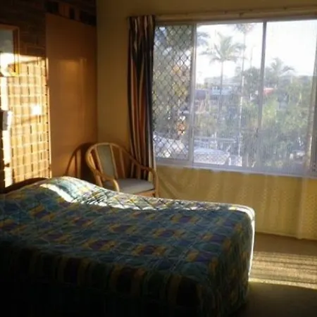 White Lanterns Motel-3
