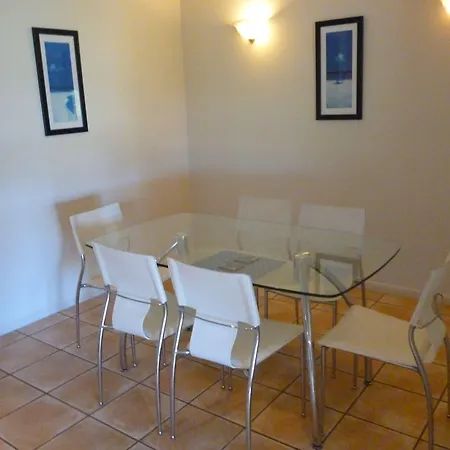 Sea Star Apartments-3