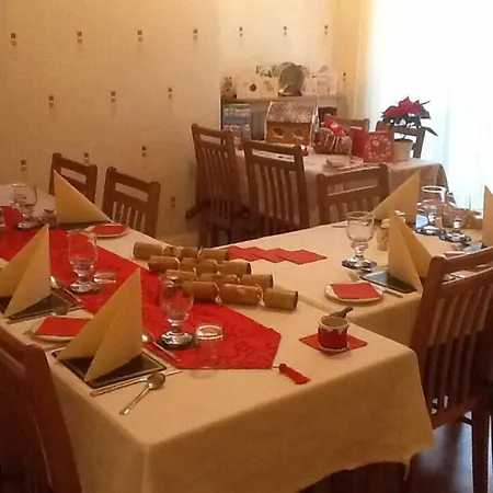 Waverley Guest House-3