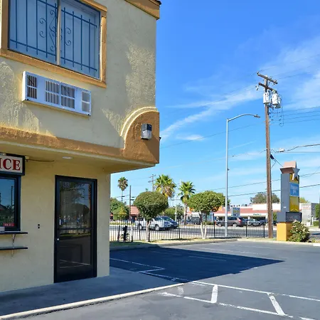 Rodeway Inn, Little Saigon-3