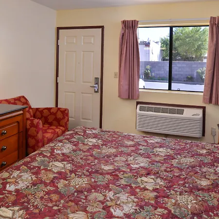 Rodeway Inn, Little Saigon-2
