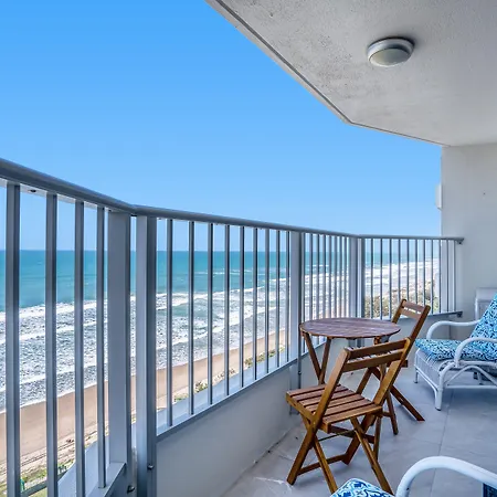 Pacific Plaza Apartments-2