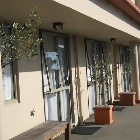 Arena Motel-2