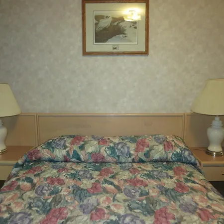 Tropicana Suite Hotel-3