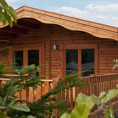 South Winchester Lodges-2
