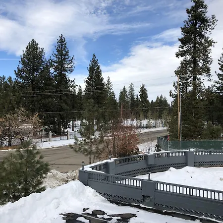 Cedar Inn & Suites-3