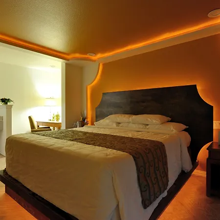 Romantic Inn & Suites-3