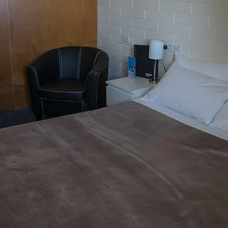 Lockleys Hotel-2