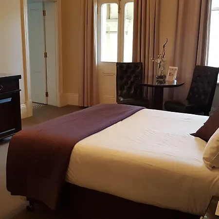 Largs Pier Hotel-2