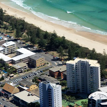 Pacific Regis Beachfront Holiday Apartments-3