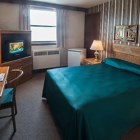 Curtis Gordon Motor Hotel-2