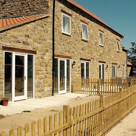 The Grainary Cottages-3