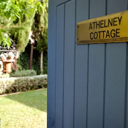 Athelney Cottage-3