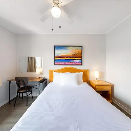 2400 Motel-3