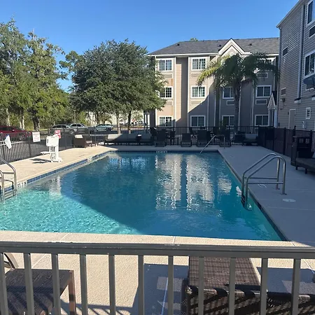 Microtel Inn & Suites By Wyndham Jacksonville Airport-2