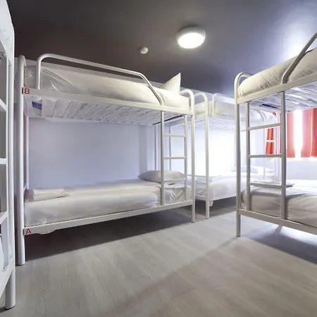 Sleeperdorm - Hostel-2