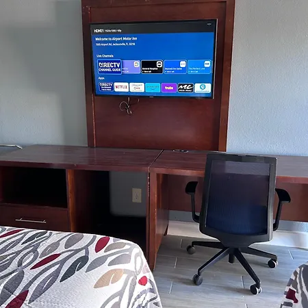 Airport Motor Inn-3