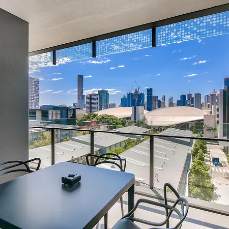 Opera Apartments South Brisbane-2