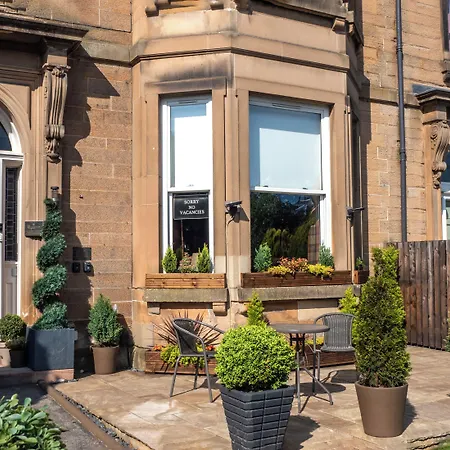 18 Craigmillar Park-2