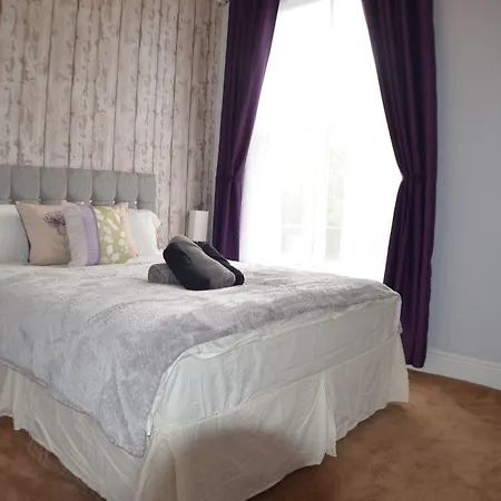 Queens Guesthouse Manchester-2