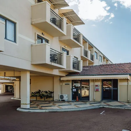 Canning Bridge Auto Lodge-2