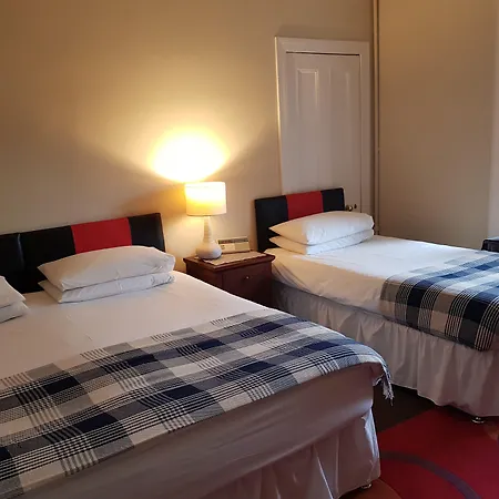 Claremont House B&B-3