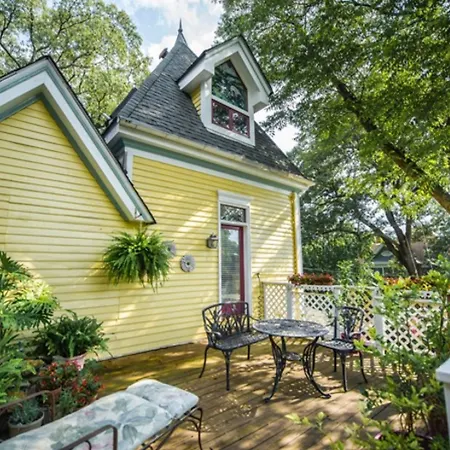 Sugar Magnolia Bed And Breakfast-3