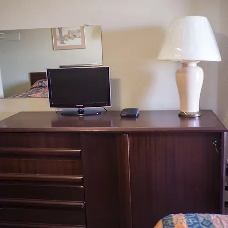 The Cavalier Inn-3