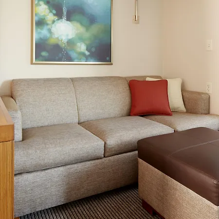 Hyatt Place Calgary Airport-3