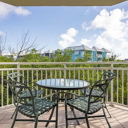 Tortuga Suite At Sunrise Suites Resort - Heated Pool, Hot Tub & Free Parking-2