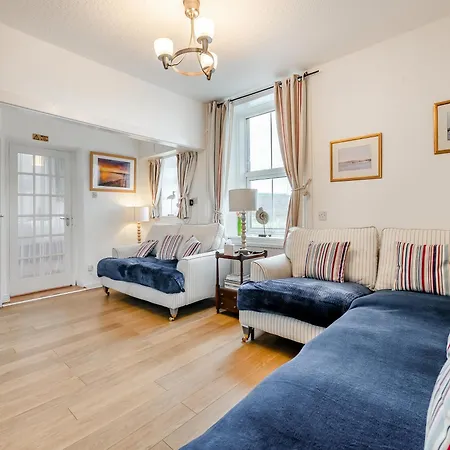 Toll Bar Cottage-2
