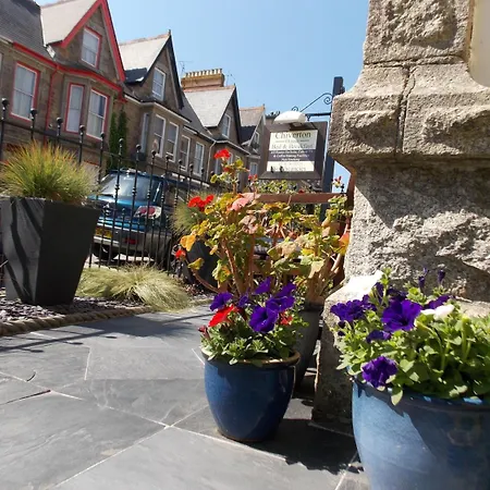 Chiverton House Guest Accommodation-2