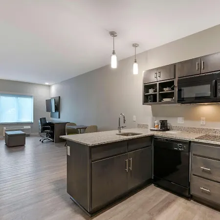 Mainstay Suites Cincinnati University - Uptown-3