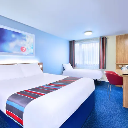 Travelodge Glasgow Braehead Hotel-2