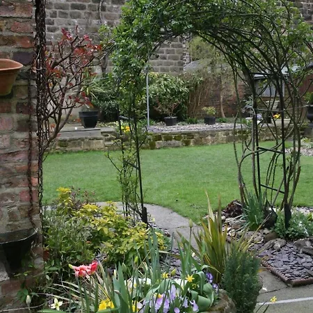 Alexandra Court-2