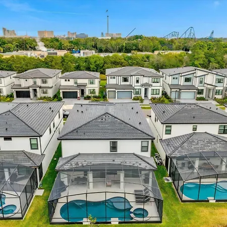 10 Bedrooms 9 Bathrooms Paradiso Grande 6098Hs-2