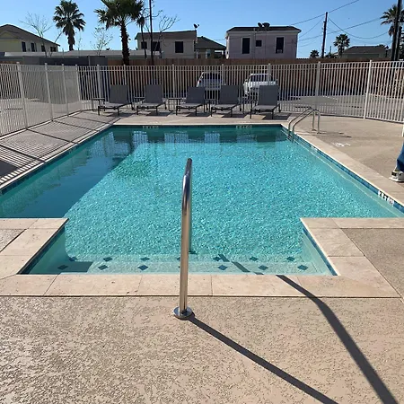 La Quinta Inn & Suites By Wyndham Galveston North At I-45-3