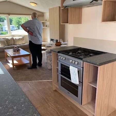 Parkdean Static Caravan On Cherry Tree Holiday Park-3