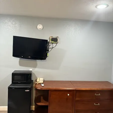 Midtown Lodge-3