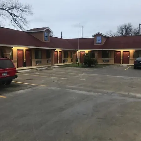 Southtown S.A. Inn-3