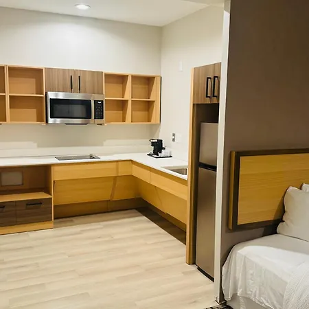 Best Western Plus Pearland/Houston Medical Center Hotel-2