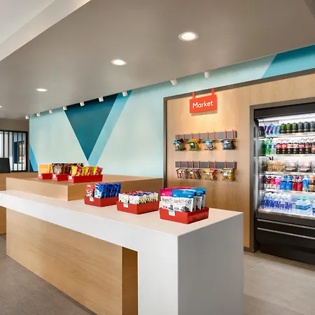 Avid Hotel Traverse City By Ihg-3