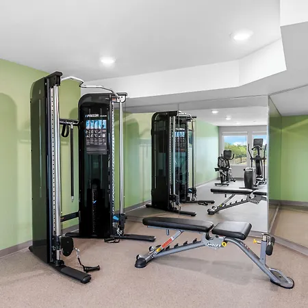 Woodspring Suites Kansas City Airport-2